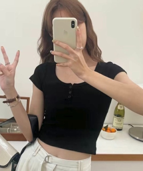 LADY LIKE(レディライク)の「ヘンリーネックコンパクト半袖Tシャツ(Tシャツ/カットソー・レディース・ブラック/グレー/モカ/ホワイト・M)」の10枚目の写真