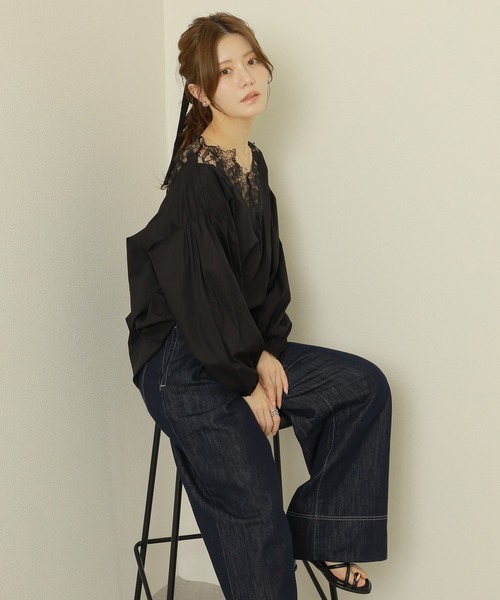 LAULEN(ローレン)の「back ribbon lace cotton blouse /バックリボンレース切替コットンブラウス(シャツ/ブラウス・レディース・ブラック/ホワイト・FREE)」の6枚目の写真