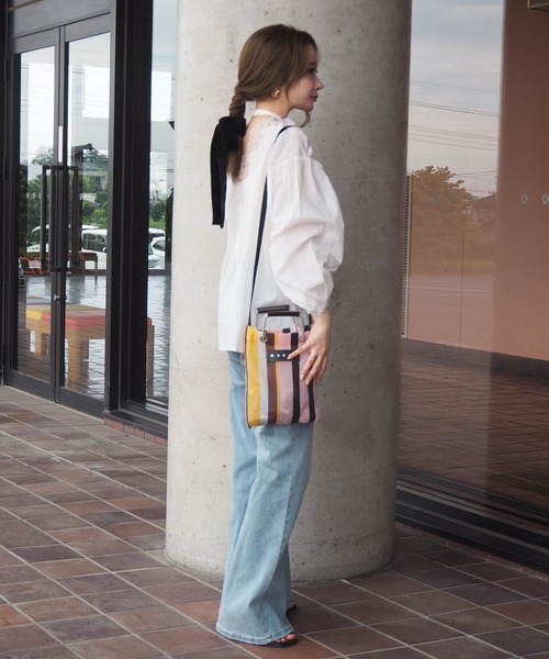 LAULEN(ローレン)の「back ribbon lace cotton blouse /バックリボンレース切替コットンブラウス(シャツ/ブラウス・レディース・ブラック/ホワイト・FREE)」の10枚目の写真