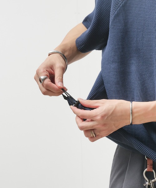 Adoon plain(アドーンプレーン)の「Thermal Shallow V-Neck T-Shirt / サーマル浅VネックドローコードTシャツ(Tシャツ/カットソー・メンズ・ブラック/ネイビー/杢グレー/チャコールグレー・LARGE/MEDIUM)」の22枚目の写真