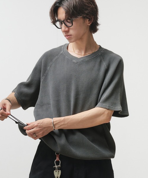 Adoon plain(アドーンプレーン)の「Thermal Shallow V-Neck T-Shirt / サーマル浅VネックドローコードTシャツ(Tシャツ/カットソー・メンズ・ブラック/ネイビー/杢グレー/チャコールグレー・LARGE/MEDIUM)」の9枚目の写真