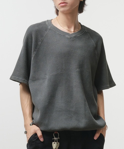 Adoon plain(アドーンプレーン)の「Thermal Shallow V-Neck T-Shirt / サーマル浅VネックドローコードTシャツ(Tシャツ/カットソー・メンズ・ブラック/ネイビー/杢グレー/チャコールグレー・LARGE/MEDIUM)」の15枚目の写真