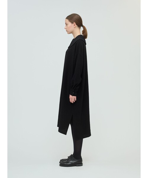 mizuiroind（ミズイロインド）の「mizuiro ind プリーツカラーワンピース（ワンピース・レディース・ブラック/ネイビー/ブラック系その他2・FREE）」の16枚目の写真