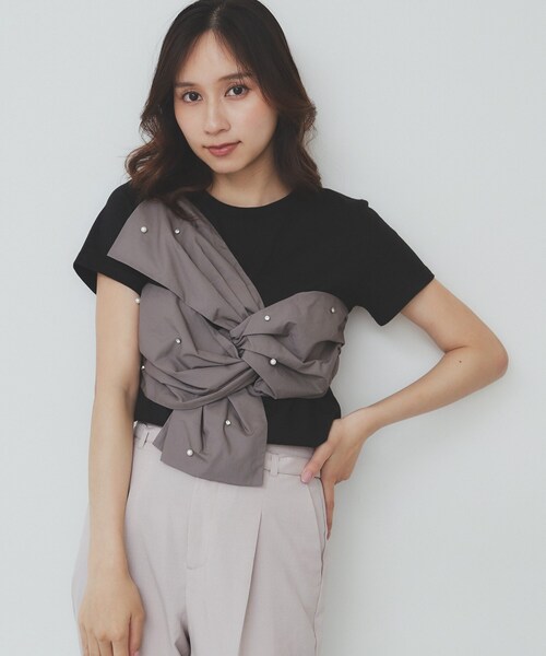 index(インデックス)の「パール調アシメドッキングTシャツ【洗える/接触冷感】(Tシャツ/カットソー・レディース・ホワイト系7/ベージュ系その他7/ブラック系4・38/36/42/40)」の2枚目の写真