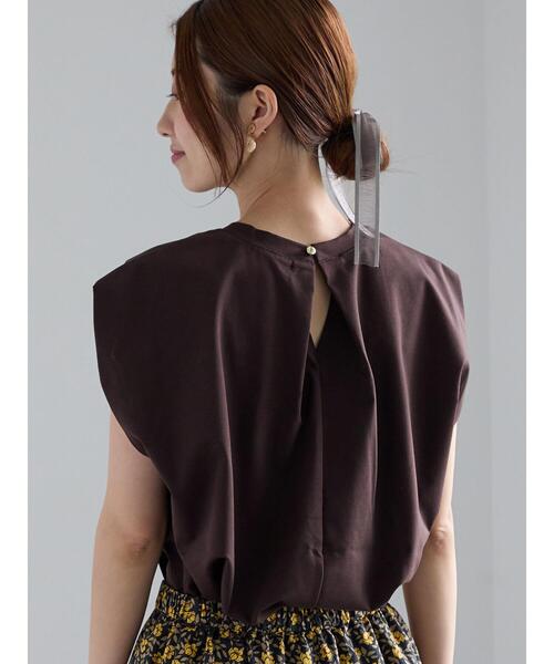 Te chichi(テチチ)の「シルケットノースリーブチュニック(Tシャツ/カットソー・レディース・ブラック/ブラウン/オフホワイト/ブルー・F)」の10枚目の写真