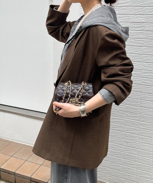 DouDou（ドゥドゥ）の「キルティングレザーショルダー（ショルダーバッグ・レディース・グレイッシュベージュ/ブラック/ダークブラウン/シルバー・FREE）」の12枚目の写真