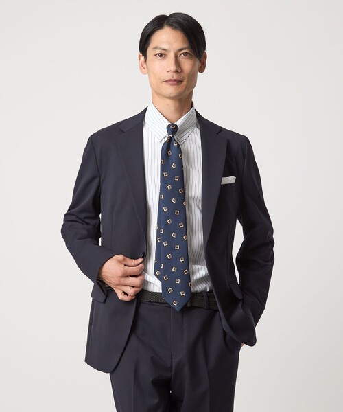 green label relaxing(グリーンレーベルリラクシング)の「コットン ピンストライプ タブカラー ドレスシャツ -イージーアイロン-(ビジネスシャツ・メンズ・ネイビー/ブラウン系・40cm/42cm/39cm/41cm/43cm/37cm/38cm)」の3枚目の写真