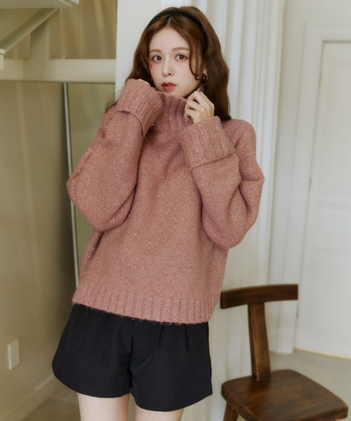 Olu.（オルドット）の「スパンコールタートルニット（ニット/セーター・レディース・チャコールグレー/ベージュ系その他/ピンク・FREE）」の11枚目の写真