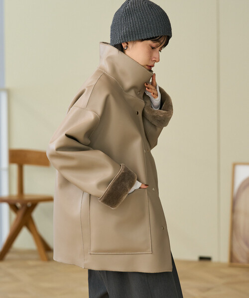 FREAK'S STORE(フリークスストア)の「ファーボア スタンドコート/レザレット 裏ボア 配色 コート/リバーシブルファーコート(その他アウター・レディース・ブラウン/ライトグレー/オフホワイト・フリ-)」の18枚目の写真