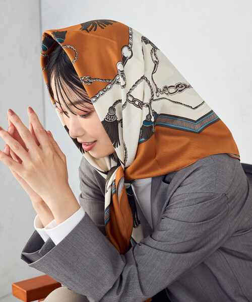 COMME CA ISM（コムサイズム）の「【リバーシブル】タッセル大判スカーフ（ストール/ショール・レディース・キャメル/グリーン系・FREE）」の20枚目の写真