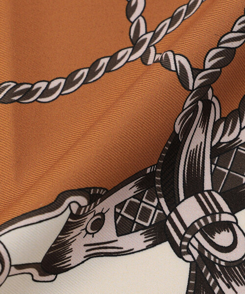 COMME CA ISM（コムサイズム）の「【リバーシブル】タッセル大判スカーフ（ストール/ショール・レディース・キャメル/グリーン系・FREE）」の8枚目の写真