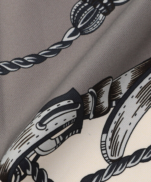 COMME CA ISM（コムサイズム）の「【リバーシブル】タッセル大判スカーフ（ストール/ショール・レディース・キャメル/グリーン系・FREE）」の9枚目の写真