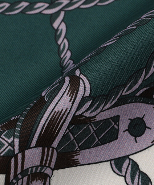 COMME CA ISM（コムサイズム）の「【リバーシブル】タッセル大判スカーフ（ストール/ショール・レディース・キャメル/グリーン系・FREE）」の10枚目の写真