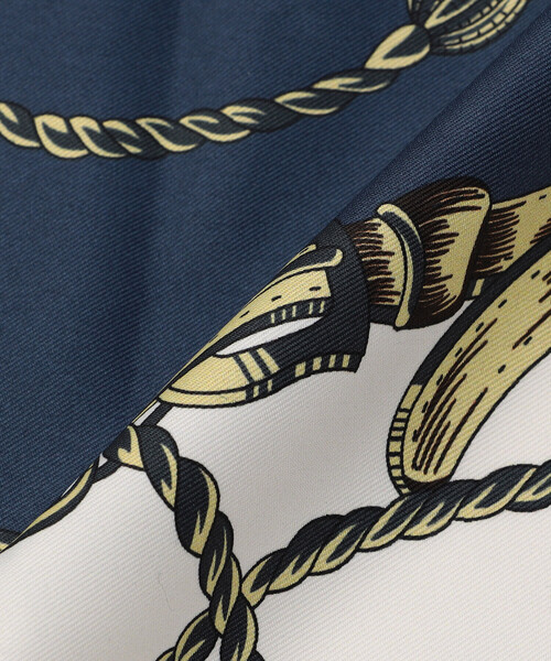 COMME CA ISM（コムサイズム）の「【リバーシブル】タッセル大判スカーフ（ストール/ショール・レディース・キャメル/グリーン系・FREE）」の11枚目の写真