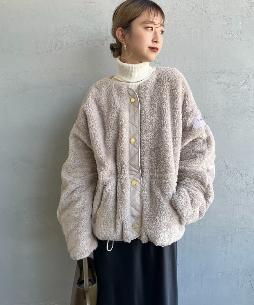 TATRAS（タトラス）の「[TATRAS/タトラス] ANNABELLA ボアフリース ノーカラーブルゾン（ブルゾン・レディース・ライトグレー/ブラック・2/1）」の15枚目の写真