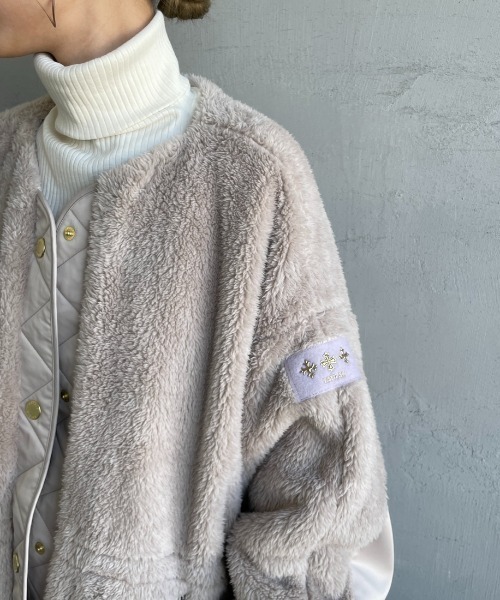 TATRAS（タトラス）の「[TATRAS/タトラス] ANNABELLA ボアフリース ノーカラーブルゾン（ブルゾン・レディース・ライトグレー/ブラック・2/1）」の21枚目の写真