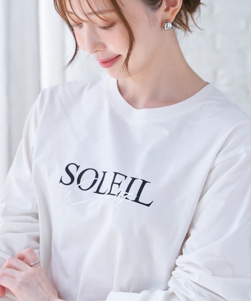 ikka（イッカ）の「【親子コーデ】ロゴフォトプリントスウェットＴ（Tシャツ/カットソー・レディース・オフホワイト/チャコールグレー/ホワイト・M/L/S）」の8枚目の写真