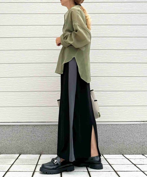 Q（キュー）の「Deepキーネックブラウス（シャツ/ブラウス・レディース・カーキ/ブラウン・MEDIUM）」の19枚目の写真