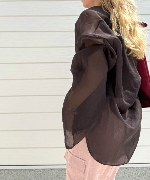 Q（キュー）の「Deepキーネックブラウス（シャツ/ブラウス・レディース・カーキ/ブラウン・MEDIUM）」の8枚目の写真