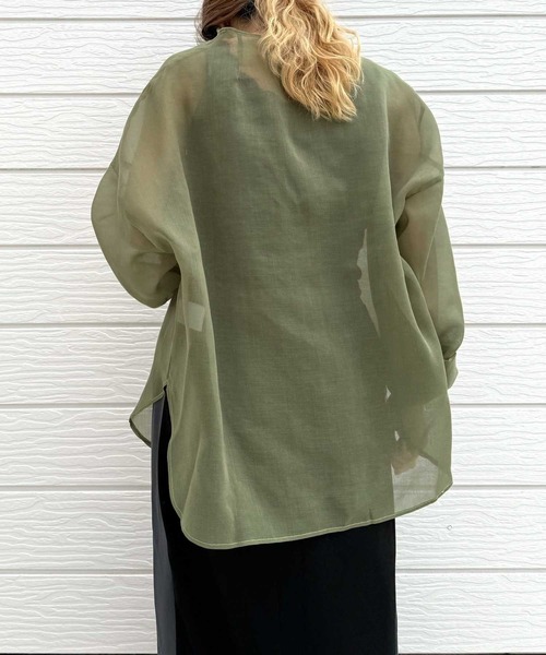 Q（キュー）の「Deepキーネックブラウス（シャツ/ブラウス・レディース・カーキ/ブラウン・MEDIUM）」の14枚目の写真