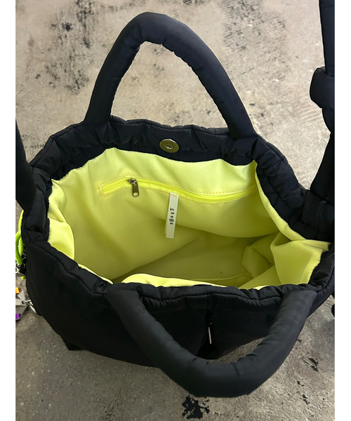 cheek（BAG）（チーク）の「【cheek】puff kinchaku 2WAY tote 巾着 ナイロン ショルダーバッグ（ショルダーバッグ・レディース・パープル/ブラック/グレー/カーキ・フリー）」の20枚目の写真