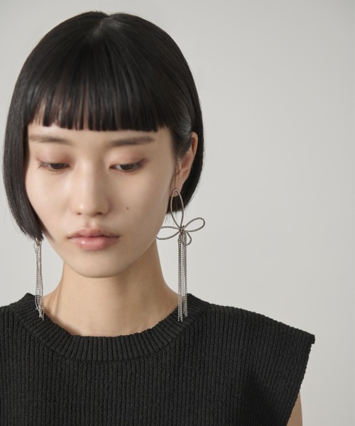 AIC.（エーアイシー）の「フラワーチェーンフリンジピアス（ピアス（両耳用）・レディース・ゴールド/シルバー・FREE）」の5枚目の写真