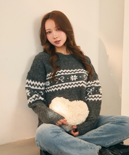 TITTY&CO.（ティティーアンドコー）の「ノルディックリボンニット（ニット/セーター・レディース・ネイビー/ホワイト/グレー/ライトブルー/ベージュ・FREE）」の2枚目の写真