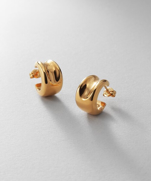 COCOSHNIK ONKITSCH(ココシュニックオンキッチュ)の「シルバー コンケイブピアス GP(ピアス(両耳用)・レディース・ゴールド・00)」の1枚目の写真