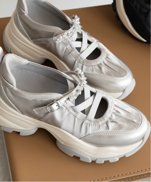 靴 RANDA ビジューベルトレースアップスニーカー（スニーカー）｜RANDA（ランダ