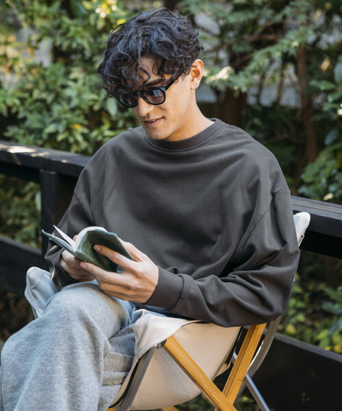 Firsthand(ファーストハンド)の「Firsthand/ファーストハンド 配色 リラックスフィット クルーネックスウェット / ダブルフェイス(スウェット・メンズ・グレー/チャコールグレー/ブラック・M/L)」の9枚目の写真