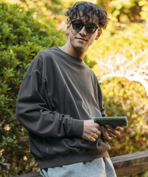 Firsthand(ファーストハンド)の「Firsthand/ファーストハンド 配色 リラックスフィット クルーネックスウェット / ダブルフェイス(スウェット・メンズ・グレー/チャコールグレー/ブラック・M/L)」の13枚目の写真