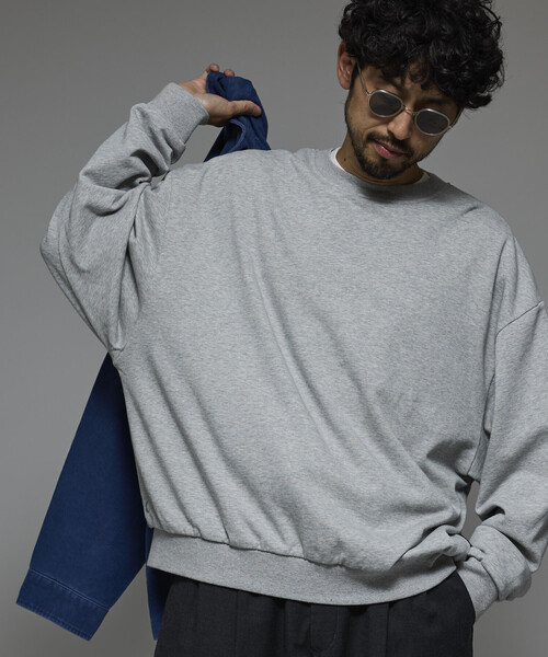 Firsthand(ファーストハンド)の「Firsthand/ファーストハンド 配色 リラックスフィット クルーネックスウェット / ダブルフェイス(スウェット・メンズ・グレー/チャコールグレー/ブラック・M/L)」の4枚目の写真