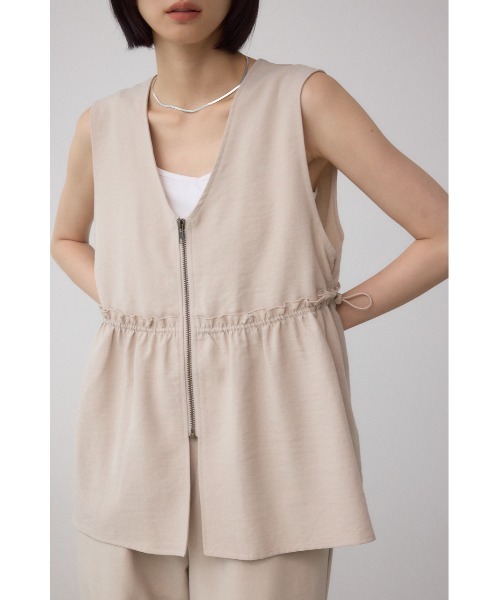 AZUL by moussy（アズールバイマウジー）の「ジップペプラムサイドドロストベスト（ベスト・レディース・ブラウン/ブラック/ライトベージュ・FREE）」の3枚目の写真