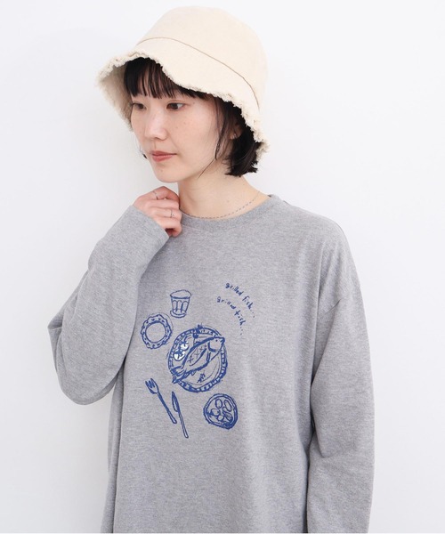 l'atelier du savon（アトリエドサボン）の「おさかな定食　プリントロンT（Tシャツ/カットソー・レディース・オフホワイト/グレー・FREE）」の13枚目の写真