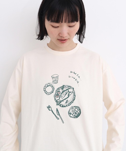 l'atelier du savon（アトリエドサボン）の「おさかな定食　プリントロンT（Tシャツ/カットソー・レディース・オフホワイト/グレー・FREE）」の3枚目の写真