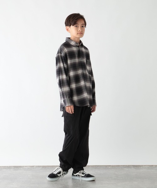 GLOBAL WORK（グローバルワーク）の「やわらかリッチネルチェック/498546（シャツ/ブラウス・キッズ・グレイッシュベージュ/ブラック・160cm/150cm/140cm/130cm）」の9枚目の写真