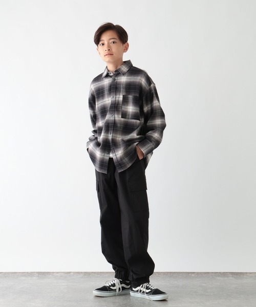 GLOBAL WORK（グローバルワーク）の「やわらかリッチネルチェック/498546（シャツ/ブラウス・キッズ・グレイッシュベージュ/ブラック・160cm/150cm/140cm/130cm）」の11枚目の写真