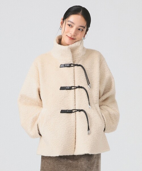 Ray BEAMS（レイビームス）の「シャギー トグルボタン ハーフ コート（その他アウター・レディース・アイボリー/ブラック・1/0）」の6枚目の写真