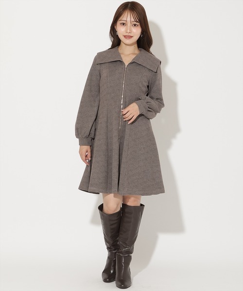 AND COUTURE（アンドクチュール）の「センターZIPミニワンピース（ワンピース・レディース・ブラウン/チャコールグレー/ブラック/ダークブラウン・FREE）」の3枚目の写真