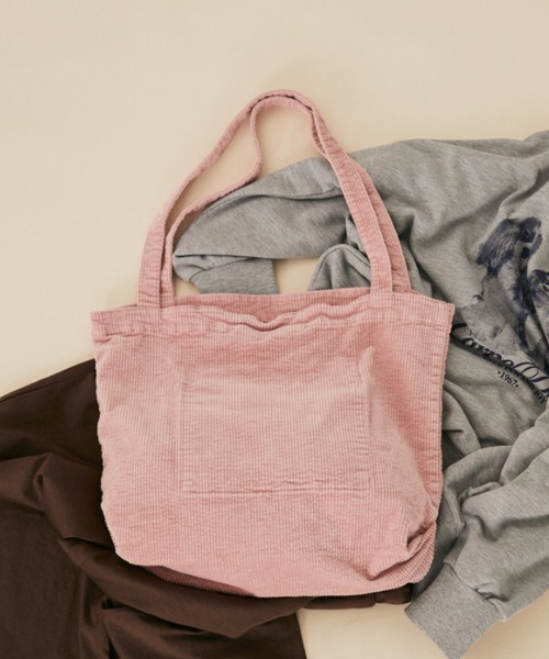 MERLOT（メルロー）の「【A4サイズ、14inch以下のノートPC収納可能】コーデュロイトートバッグ（トートバッグ・レディース・チャコールグレー/ブラック/ピンク・FREE）」の3枚目の写真