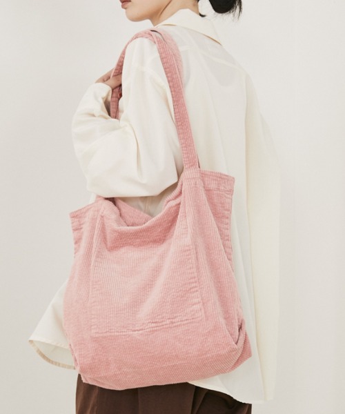 MERLOT（メルロー）の「【A4サイズ、14inch以下のノートPC収納可能】コーデュロイトートバッグ（トートバッグ・レディース・チャコールグレー/ブラック/ピンク・FREE）」の14枚目の写真