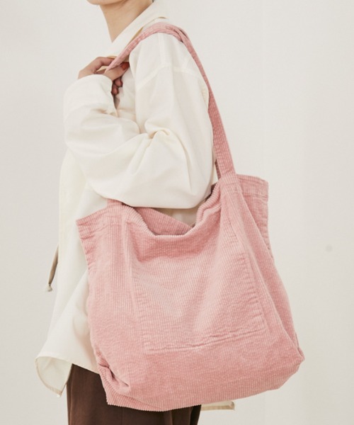 MERLOT（メルロー）の「【A4サイズ、14inch以下のノートPC収納可能】コーデュロイトートバッグ（トートバッグ・レディース・チャコールグレー/ブラック/ピンク・FREE）」の20枚目の写真