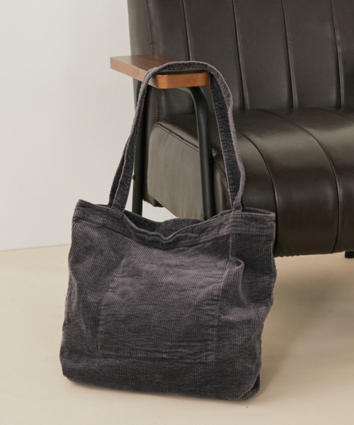 MERLOT（メルロー）の「【A4サイズ、14inch以下のノートPC収納可能】コーデュロイトートバッグ（トートバッグ・レディース・チャコールグレー/ブラック/ピンク・FREE）」の16枚目の写真