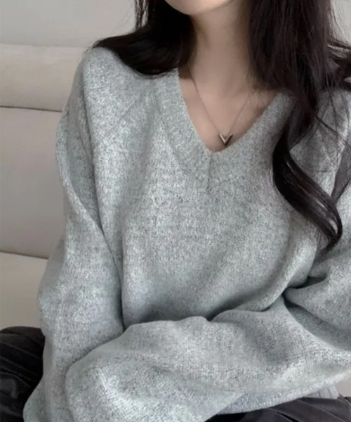 VIVID LADY(ビビッドレディー)の「Vネック ニットトップス※新色追加(ニット/セーター・レディース・ネイビー/オリーブ/グレー/レッド/オートミール/ブルー/スカイブルー/ピンク/ホワイト/イエロー・FREE)」の17枚目の写真