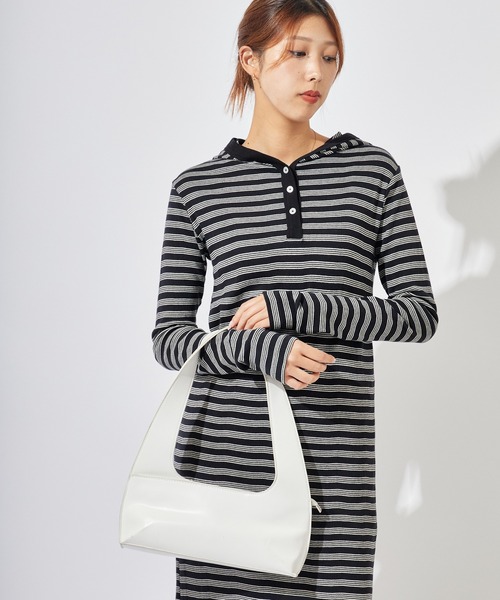 MILLER（ミラー）の「R.P.miller/ミラー PANELRIB Hood OP ボーダーデザイン フード付きワンピース（ワンピース・レディース・ブルー/ブラック/レッド/ブラウン/ブラック×ホワイト・FREE）」の2枚目の写真