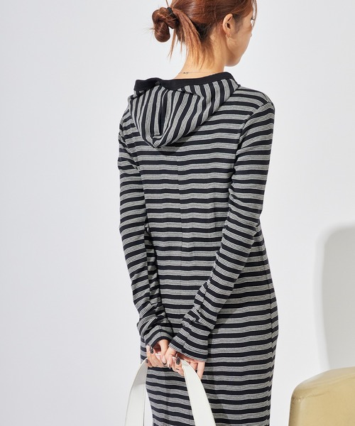 MILLER（ミラー）の「R.P.miller/ミラー PANELRIB Hood OP ボーダーデザイン フード付きワンピース（ワンピース・レディース・ブルー/ブラック/レッド/ブラウン/ブラック×ホワイト・FREE）」の20枚目の写真