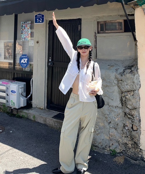 gossip!ロサンゼルス(ゴシップロサンゼルス)の「フロントリボン 楊柳風パフスリーブシャツ(シャツ/ブラウス・レディース・ホワイト・FREE)」の9枚目の写真