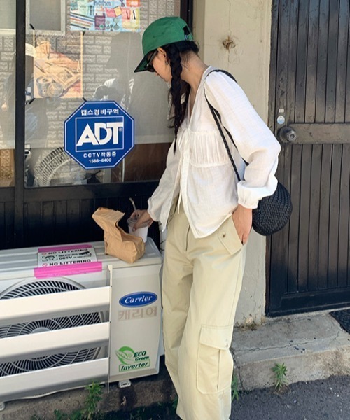 gossip!ロサンゼルス(ゴシップロサンゼルス)の「フロントリボン 楊柳風パフスリーブシャツ(シャツ/ブラウス・レディース・ホワイト・FREE)」の7枚目の写真