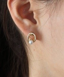 パールモチーフピアス / ニッケルフリー