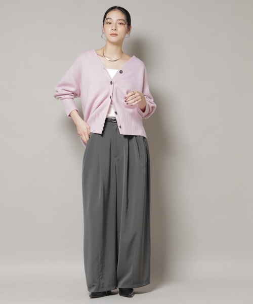 NANO universe（ナノユニバース）の「AQUAウールカシミヤVネックカーディガン（カーディガン/ボレロ・レディース・ブラウン/オフホワイト/グレー/ピンク・FREE）」の8枚目の写真